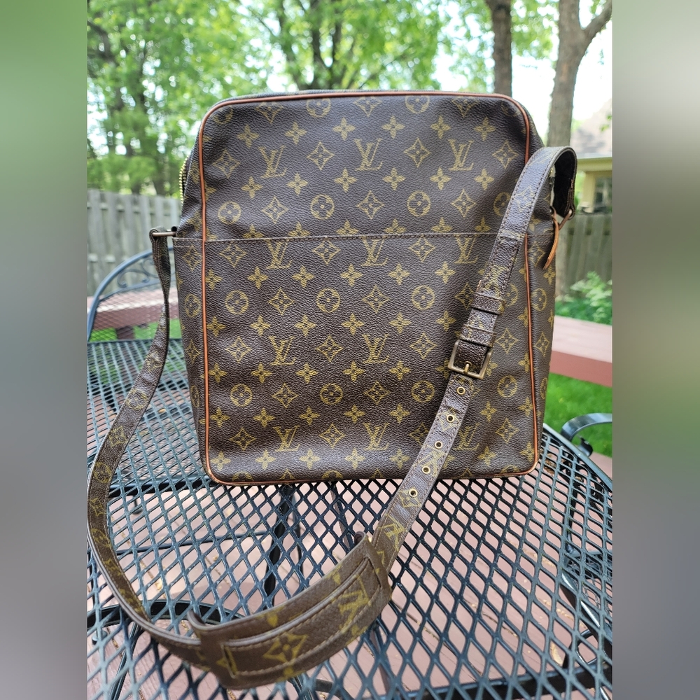 Louis Vuitton Monogram Canvas Crossbody Bag in Brown